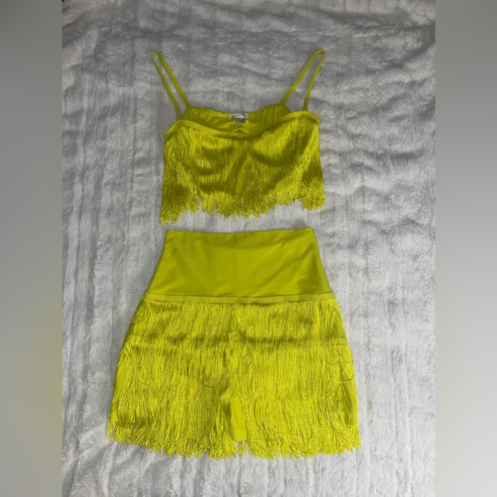 Two piece fringe set